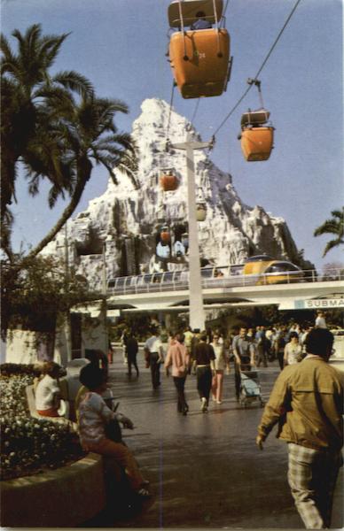 matterhorn-mountain-monorail-disneyland-amusement-parks-disney-37564.jpg