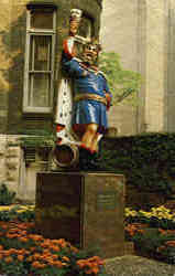 Statue of the good King Gambrinus Milwaukee, WI Postcard Postcard