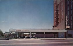 Motor Entrance, Hotel Broadview Postcard