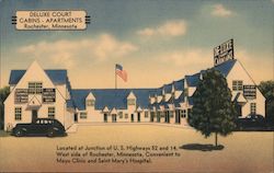 Deluxe Court Cabins & Apartments Postcard