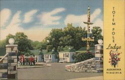 Totem Pole Lodge, Alexandria, Virginia Postcard