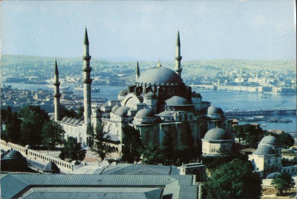 Suleymaniye Mosque and view a of the Golden Horn Istambul, Turkey ...