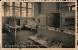 Bathroom, TB Préventorium Marin de Clemskrke-sur-Mer, une salle de lavabos Postcard