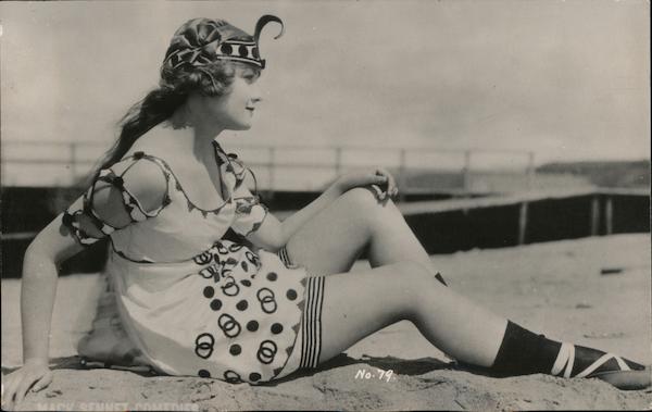 Mack Sennett Comedies Girl 79 Swimsuits And Pinup Postcard 