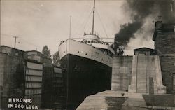 Hamonic in SOO Lock Boats, Ships Postcard Postcard Postcard