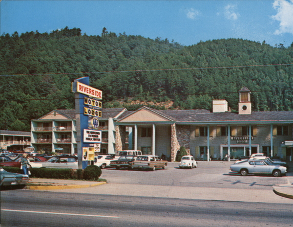 Riverside Motor Lodge Gatlinburg, TN Randy Still Large Format Postcard