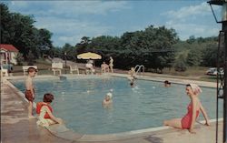 New Swimming Pool at Werry's Motel East Stroudsburg, PA Postcard Postcard Postcard