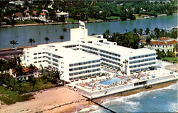 Montmartre Oceanfront, 47th & 48th Streets Postcard