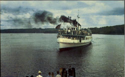 M.V.Mt. Washington Arriving At The Weirs Lake Winnipesaukee, NH Postcard Postcard