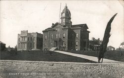 Court House and Hall of records Redding, Cal Postcard