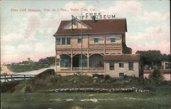 Free Cliff Museum, Vue de L'Eau Postcard