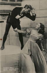 Laurence Olivier & Vivien Leigh, Hamlet Postcard