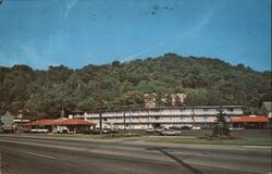 Howard Johnson's Motor Lodge and Restaurant Postcard