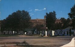 Harley's Cottages Motel Postcard