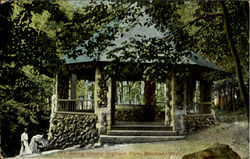 The Spring House Highland Park Postcard