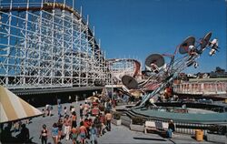 Santa Cruz Beach Boardwalk, Giant Dipper & Astro Wheel Postcard