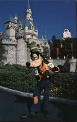 Goofy at Disneyland Postcard