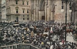 Sunday Morning in Fifth Ave, New York Postcard