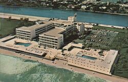 Montmartre Hotel, Miami Beach, Florida Postcard