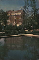 Town House, Los Angeles, reflecting pool view Postcard