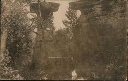 Standing Rocks, Dells of the Wisconsin Postcard