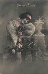 Elegant Woman with Fur Stole and Flowers, Bonne Année Greeting Beautiful Ladies Postcard Postcard Postcard