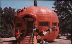 Giant Pumpkin Restaurant at Enchanted Kingdom, Plattsburgh, NY Postcard