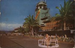 Aloha Tower, Honolulu Airport, Passengers & Palm Trees Hawaii Postcard Postcard Postcard