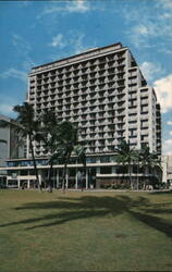 Outrigger East Hotel, Waikiki Beach, Honolulu Postcard