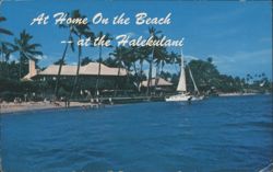 Halekulani Hotel on Waikiki Beach, Honolulu Postcard