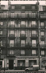 Familia Hotel, Paris Postcard