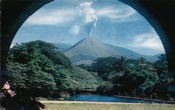 Volcan de Izalco, El Salvador Postcard