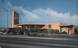 Hody's Restaurant, Lakewood, California Postcard