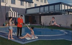 Eureka Inn Poolside Service Postcard