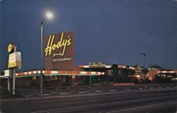 Hody's Family Restaurant, Lakewood CA Postcard