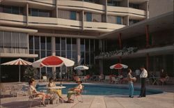 Patio and Swimming Pool of the Hotel El Continental, Panama City Postcard