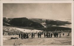 Skiers at Havlova Bouda, Krkonoše Mountains Špindlerův Mlýn, Czechoslovakia Postcard Postcard Postcard