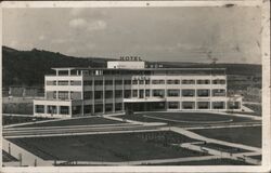 Hotel Spolecensky Dum, Otrokovice-Bat'ov, Czechoslovakia Postcard