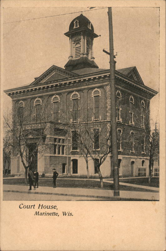 Courthouse, Marinette, Wis. Wisconsin Postcard