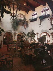 Harris Ranch Restaurant Interior, Coalinga CA California Postcard Postcard Postcard