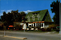 Green Gables Inn, Highway 14 and20 Cody, WY Postcard Postcard