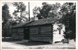 Grinder's Inn Replica, Meriwether Lewis Monument Postcard