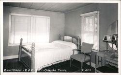 B&Z Grill, Oneida, TN Vintage Motel Bedroom Interior Postcard