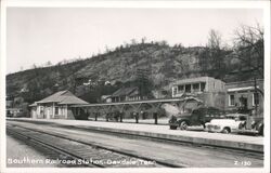 Southern Railroad Station, Oakdale, TN Postcard