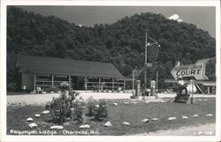 Sequoyah Lodge Court, Gulf Gas Station, Cherokee NC Postcard