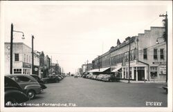 Atlantic Avenue, Fernandına, Florida - Vintage Street Scene Postcard