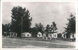 Croft's Deluxe Cabins, White Springs, Florida Postcard