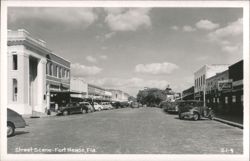 Downtown Street Scene, Fort Meade, Florida Postcard