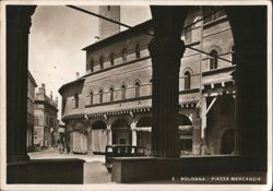 Piazza Mercanzia, Bologna Postcard