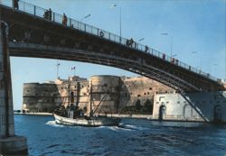 Taranto - Castello Aragonese & Ponte Girevole Postcard